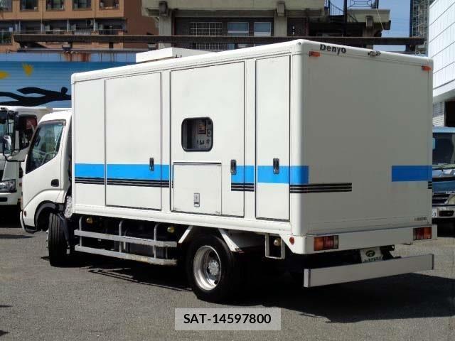 Hino DUTRO 2005-09 1275601-1