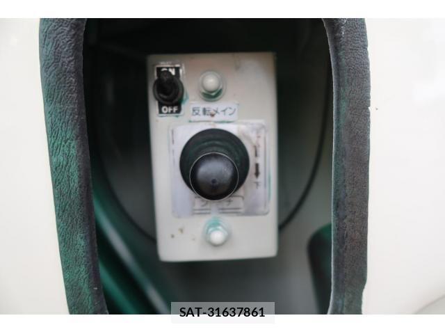 Hino DUTRO 2018-06 1290994-23