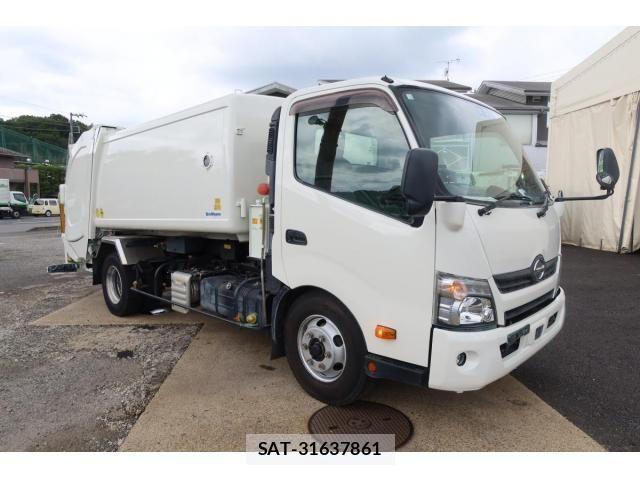 Hino DUTRO 2018-06 1290994-2