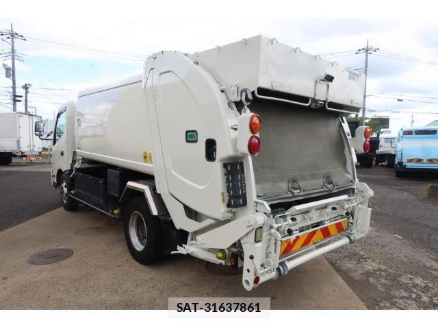 Hino DUTRO 2018-06 1290994-6