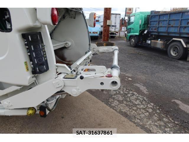 Hino DUTRO 2018-06 1290994-8