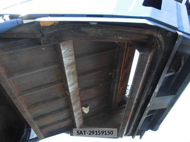 Hino DUTRO 2016-04 1290989-10