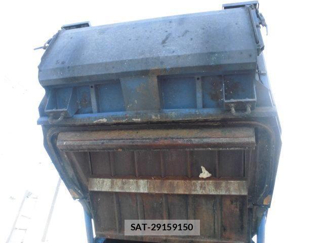 Hino DUTRO 2016-04 1290989-12
