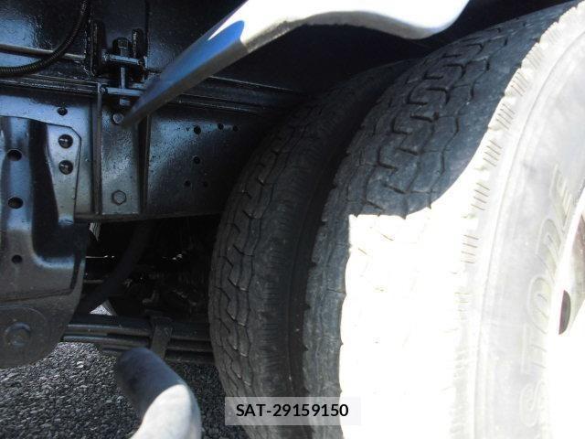 Hino DUTRO 2016-04 1290989-17