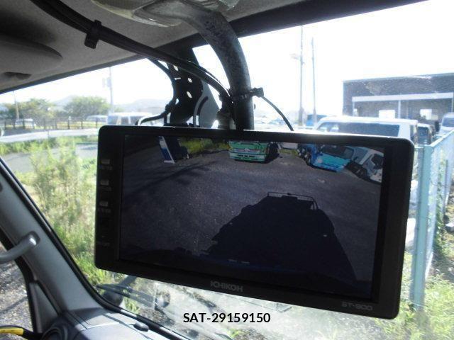 Hino DUTRO 2016-04 1290989-27