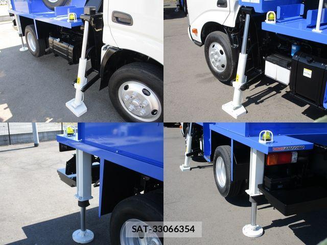 Hino DUTRO 2018-06 1301512-14