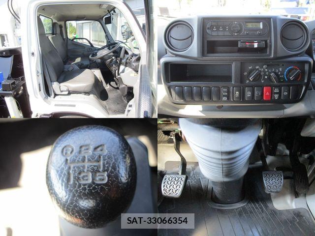 Hino DUTRO 2018-06 1301512-18