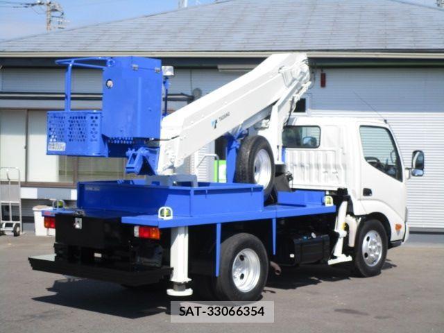 Hino DUTRO 2018-06 1301512-3