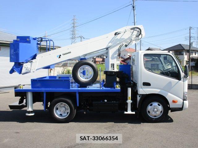 Hino DUTRO 2018-06 1301512-4
