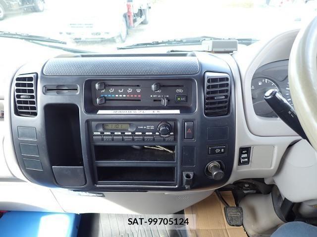 Hino DUTRO 2009-08 1318046-16