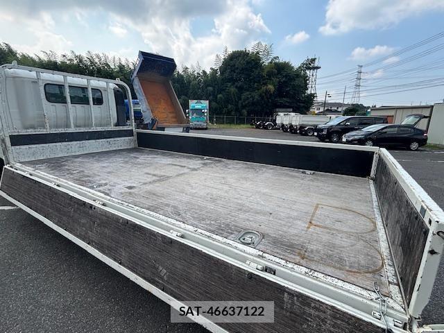 Hino DUTRO 2020-07 1321428-8