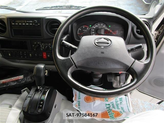 Hino DUTRO 2016-06 1330572-9