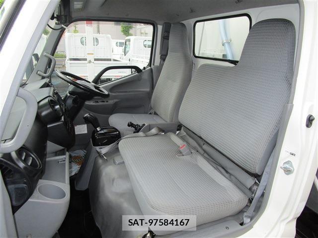 Hino DUTRO 2016-06 1330572-14