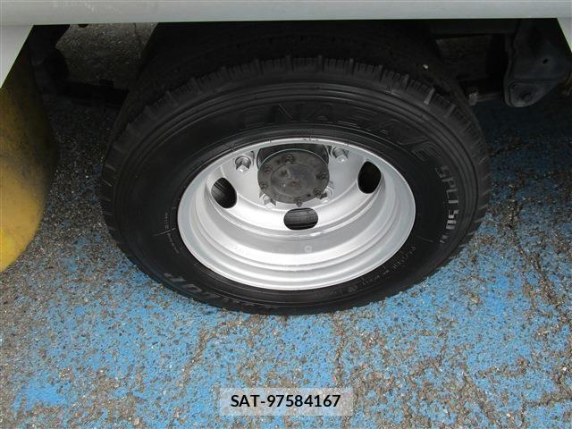 Hino DUTRO 2016-06 1330572-19