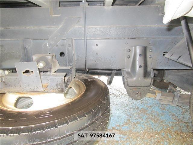 Hino DUTRO 2016-06 1330572-29