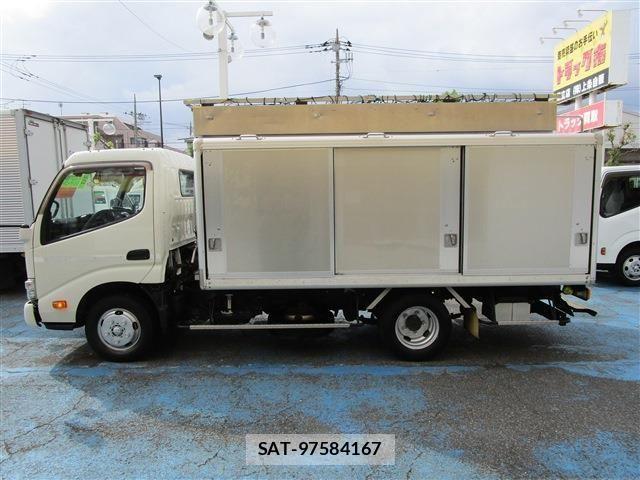 Hino DUTRO 2016-06 1330572-3
