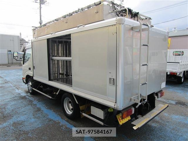Hino DUTRO 2016-06 1330572-6