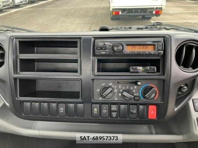 Hino DUTRO 2020-07 1345769-18