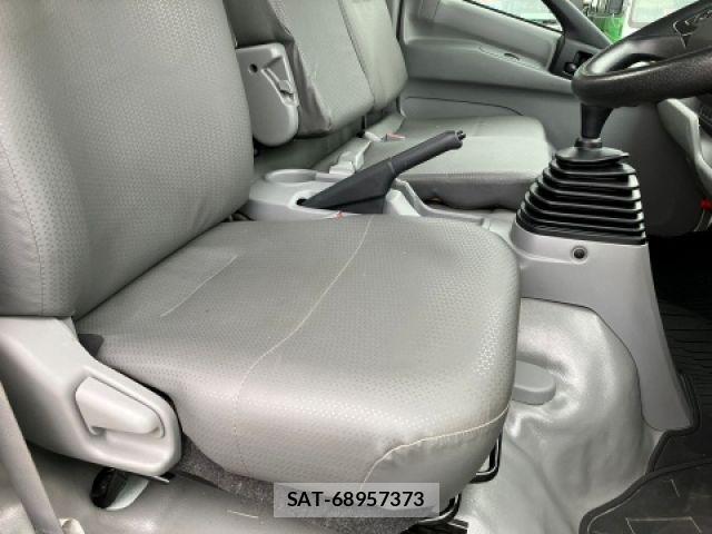 Hino DUTRO 2020-07 1345769-25