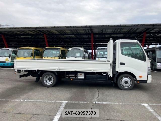 Hino DUTRO 2020-07 1345769-5