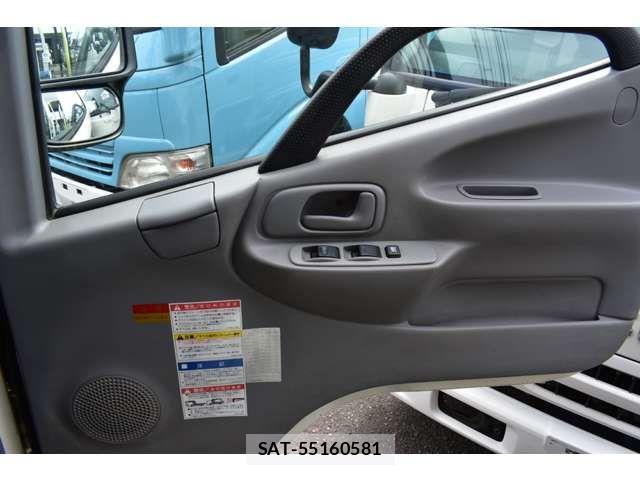 Hino DUTRO 2011-12 1353929-11