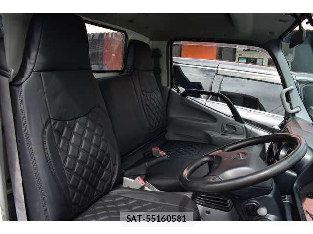 Hino DUTRO 2011-12 1353929-7