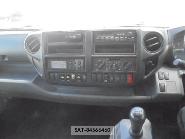Hino DUTRO 2013-11 1353933-11