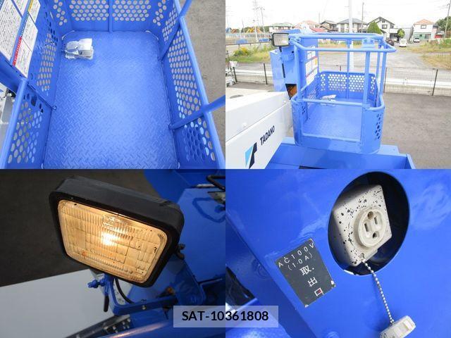 Hino DUTRO 2015-09 1372147-11