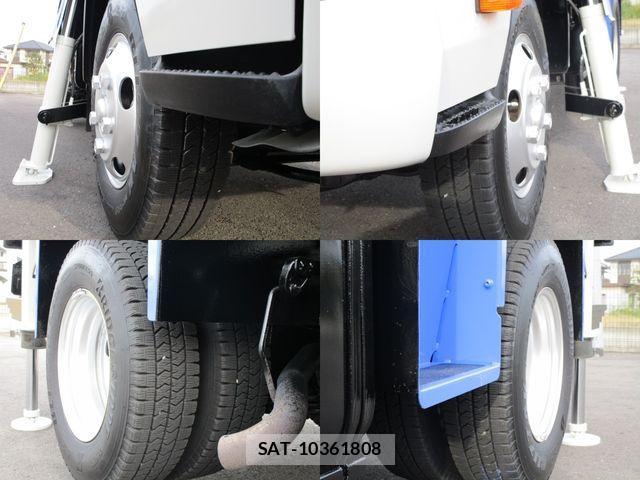 Hino DUTRO 2015-09 1372147-17