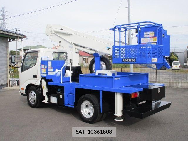 Hino DUTRO 2015-09 1372147-3