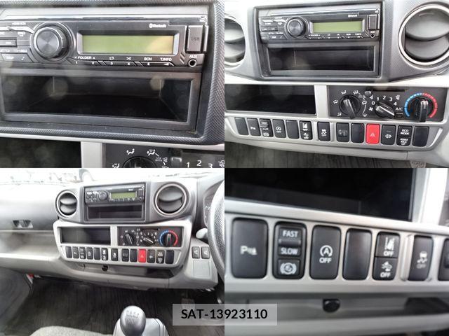 Hino DUTRO 2023-01 1372153-15