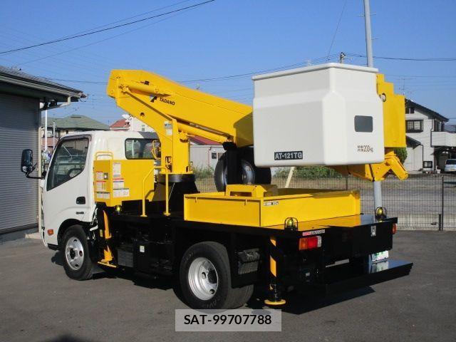 Hino DUTRO 2015-05 1374582-2
