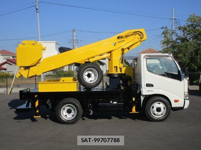 Hino DUTRO 2015-05 1374582-4