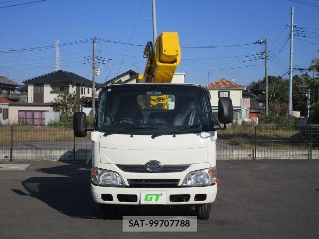 Hino DUTRO 2015-05 1374582-6