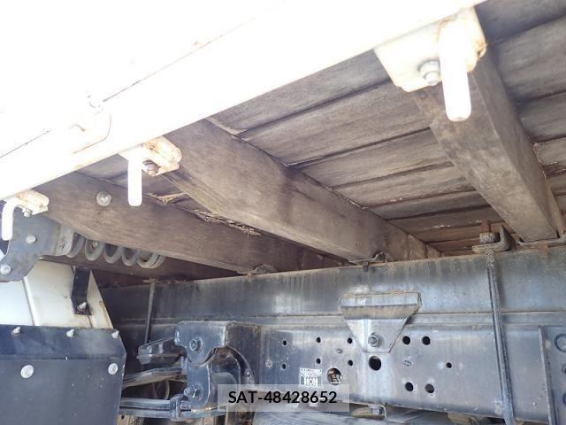 Hino DUTRO 2014-05 1402315-21