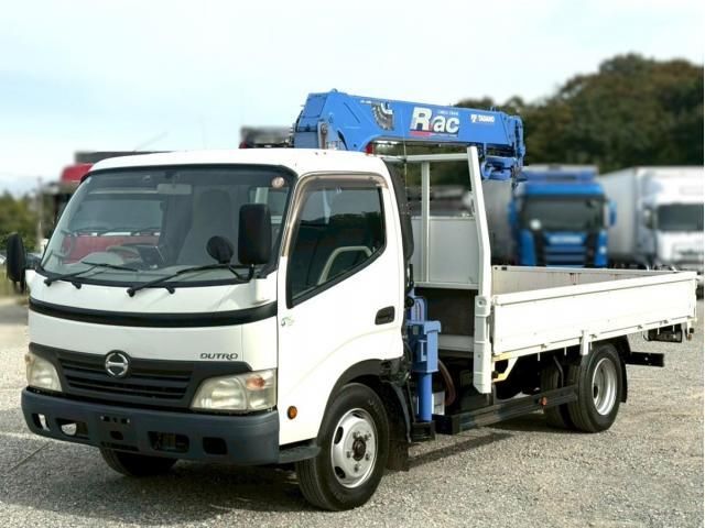 Hino DUTRO 2008-07 1427316-0