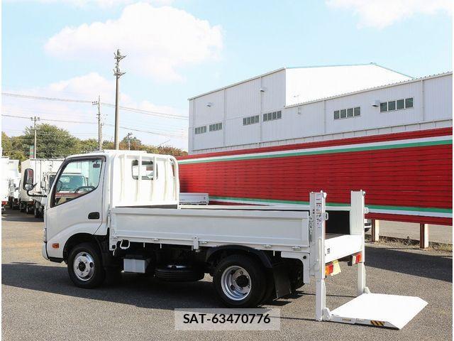 Hino DUTRO 2019-10 1428265-14