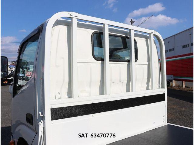 Hino DUTRO 2019-10 1428265-18