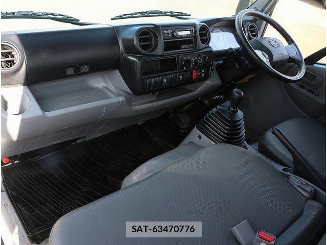 Hino DUTRO 2019-10 1428265-27