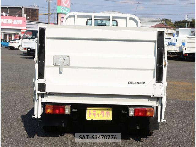 Hino DUTRO 2019-10 1428265-6