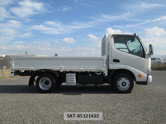 Hino DUTRO 2025-04 1445425-3