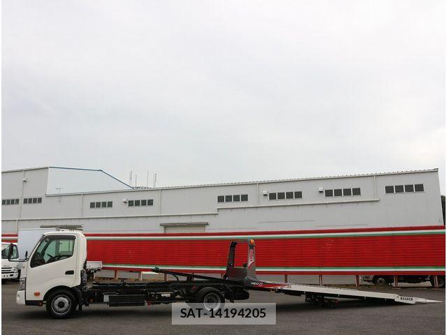 Hino DUTRO 2023-07 1472174-15