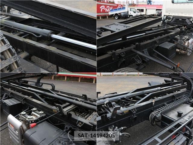Hino DUTRO 2023-07 1472174-18
