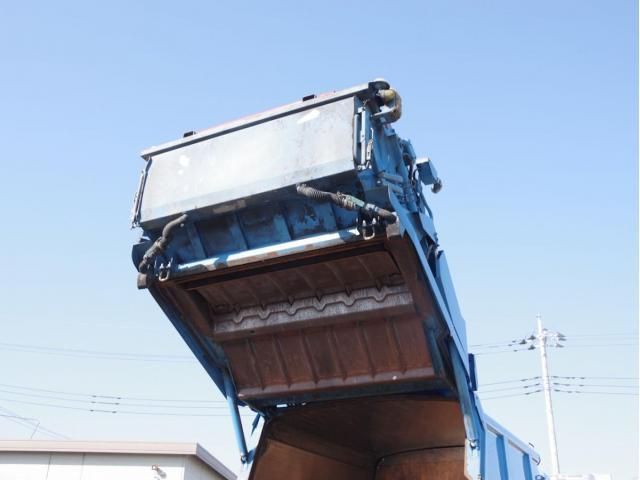Hino DUTRO 2015-06 1464908-11