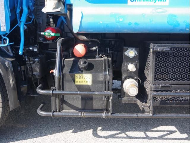 Hino DUTRO 2015-06 1464908-16