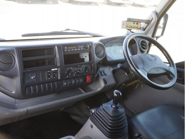 Hino DUTRO 2015-06 1464908-23