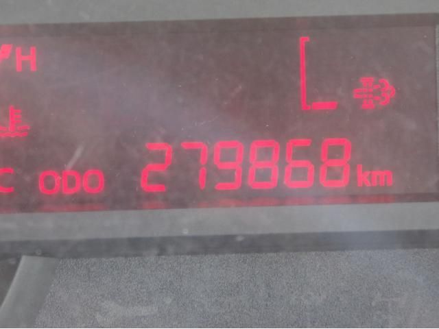 Hino DUTRO 2015-06 1464908-27