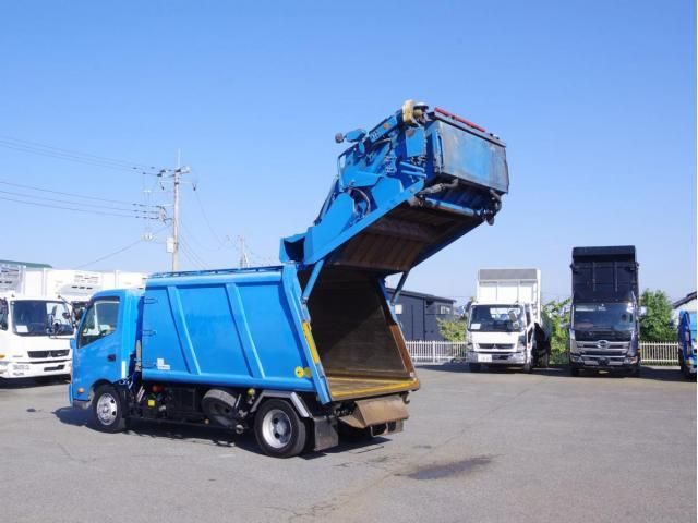 Hino DUTRO 2015-06 1464908-8