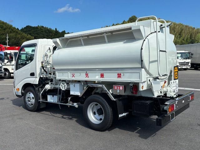 Hino DUTRO 2025-05 1464919-1