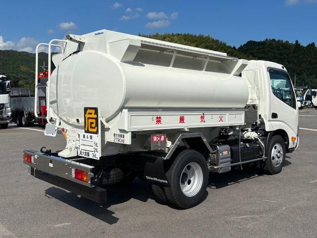 Hino DUTRO 2025-05 1464919-2